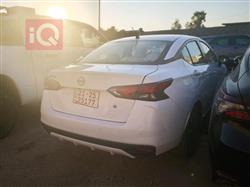 نيسان فيرسا